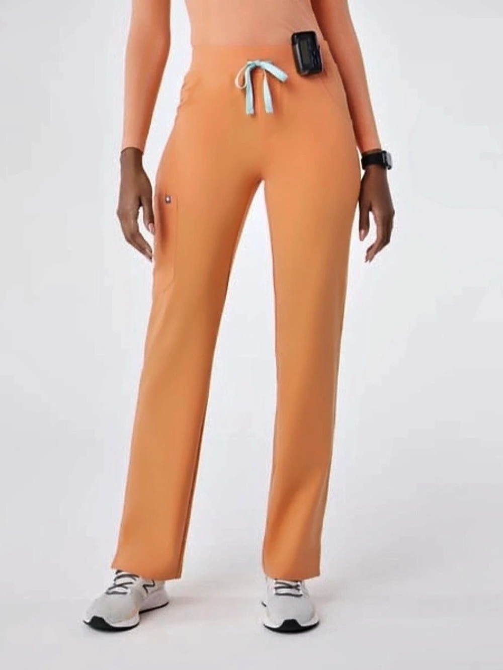 FIGS Kade Straight Leg Scrub Pants- Shaka Orange Size Medium Like New
